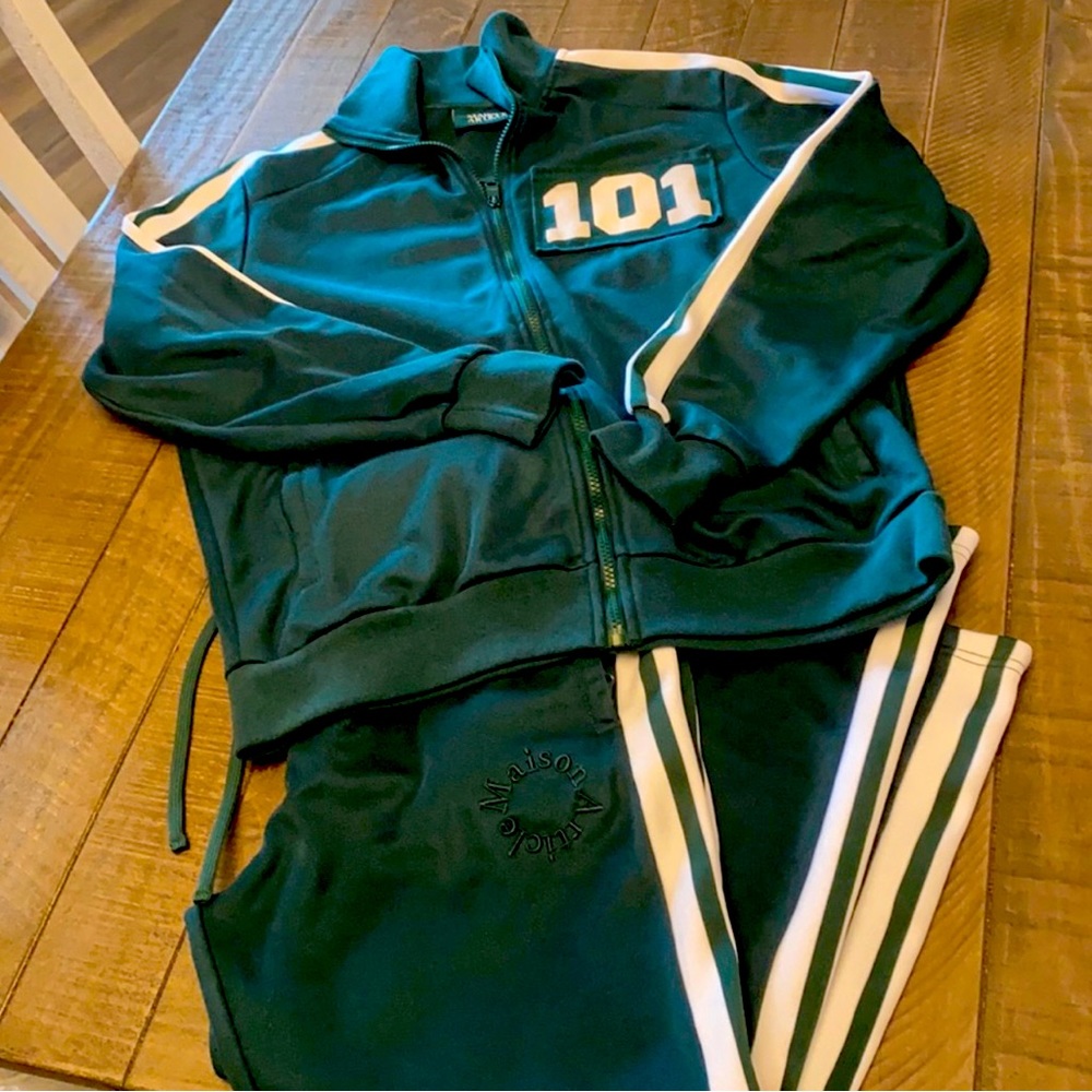 🔥FOREST GREEN SWEATSUIT